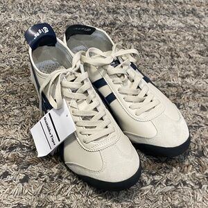 NWOB Onitsuka Tiger by Asics Cream and Navy Sneakers sz 11